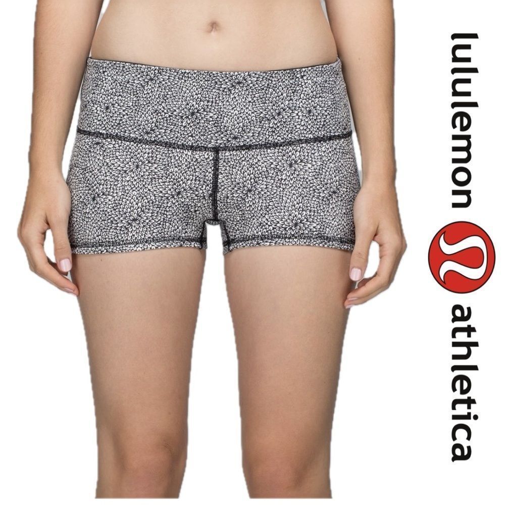 Lululemon Athletica Boogie Shorts